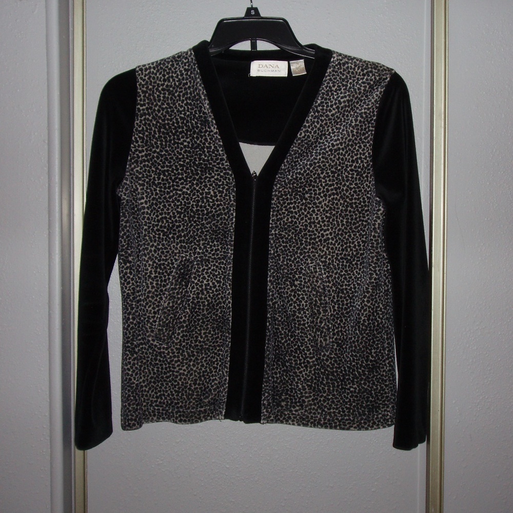 Dana Buchman Sweater Jacket w/pockets Size Med
